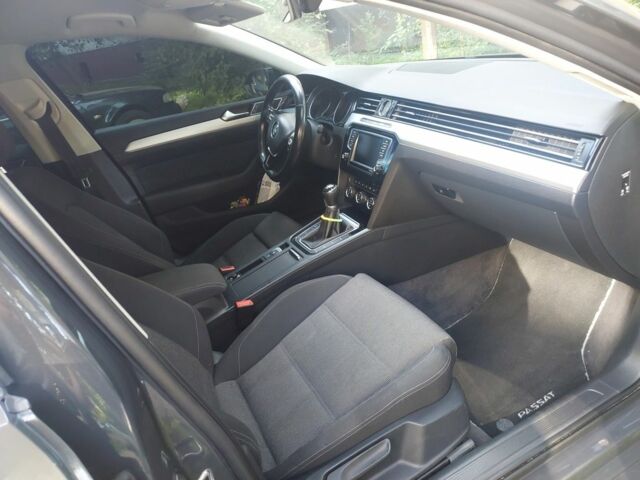 Фольксваген Пассат Варіант 2014 у Дрогобичі на Automoto.ua Сірий Фольксваген Пассат Варіант, об'ємом двигуна 2 л та пробігом 200 тис. км за 11500 $, фото 2 на Automoto.ua