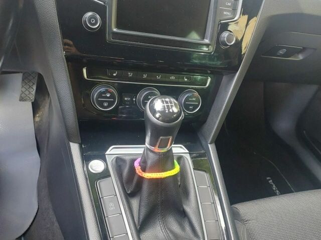 Фольксваген Пассат Варіант 2014 у Дрогобичі на Automoto.ua Сірий Фольксваген Пассат Варіант, об'ємом двигуна 2 л та пробігом 200 тис. км за 11500 $, фото 7 на Automoto.ua