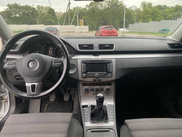 Сірий Фольксваген Пассат Варіант, об'ємом двигуна 2 л та пробігом 278 тис. км за 9750 $, фото 1 на Automoto.ua