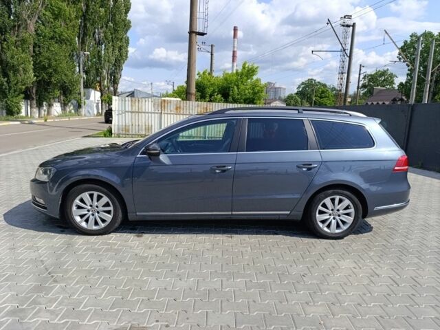 Сірий Фольксваген Пассат Варіант, об'ємом двигуна 2 л та пробігом 219 тис. км за 13500 $, фото 4 на Automoto.ua