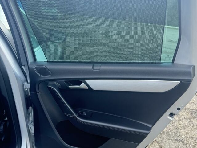 Серый Фольксваген Пассат Вариант, объемом двигателя 2 л и пробегом 259 тыс. км за 12500 $, фото 14 на Automoto.ua