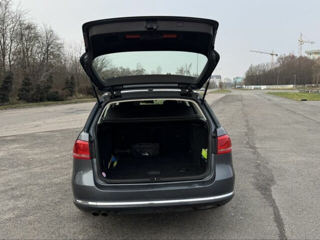 Серый Фольксваген Пассат Вариант, объемом двигателя 2 л и пробегом 231 тыс. км за 10600 $, фото 10 на Automoto.ua