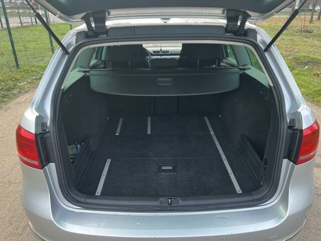 Сірий Фольксваген Пассат Варіант, об'ємом двигуна 2 л та пробігом 221 тис. км за 11600 $, фото 14 на Automoto.ua