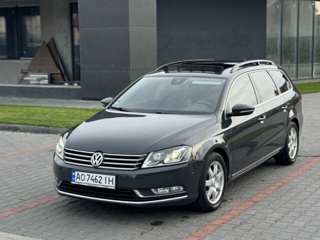 Сірий Фольксваген Пассат Варіант, об'ємом двигуна 2 л та пробігом 229 тис. км за 296 $, фото 3 на Automoto.ua