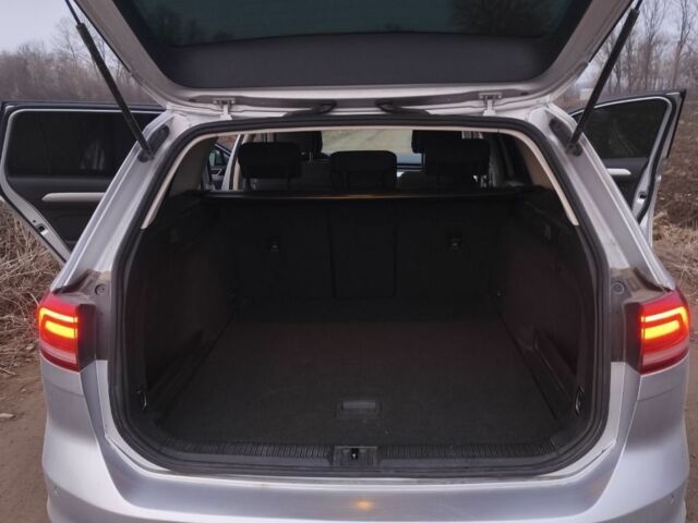 Серый Фольксваген Пассат Вариант, объемом двигателя 1.6 л и пробегом 278 тыс. км за 11600 $, фото 4 на Automoto.ua