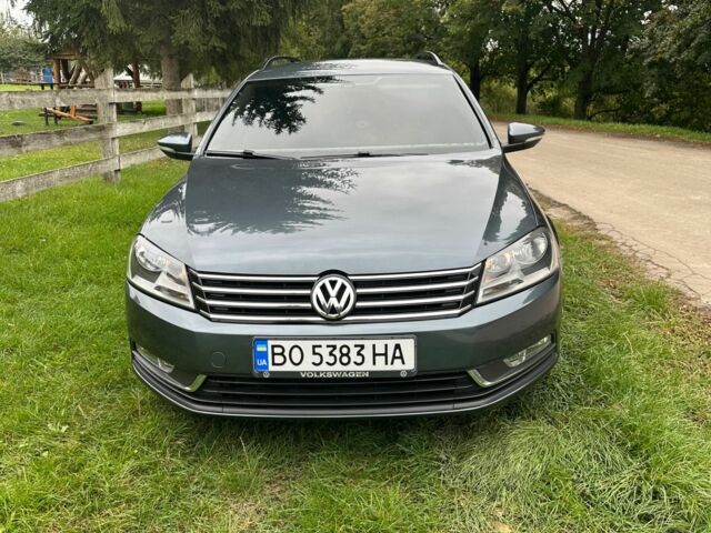 Серый Фольксваген Пассат Вариант, объемом двигателя 1.6 л и пробегом 235 тыс. км за 9000 $, фото 1 на Automoto.ua