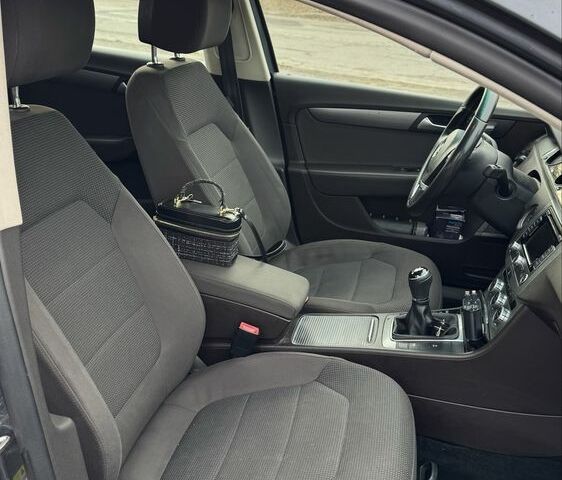 Серый Фольксваген Пассат Вариант, объемом двигателя 2 л и пробегом 231 тыс. км за 10600 $, фото 14 на Automoto.ua