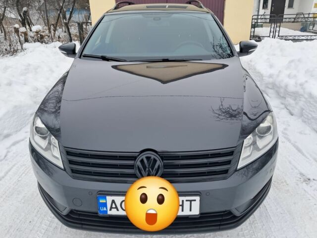 Сірий Фольксваген Пассат Варіант, об'ємом двигуна 2 л та пробігом 265 тис. км за 12700 $, фото 2 на Automoto.ua