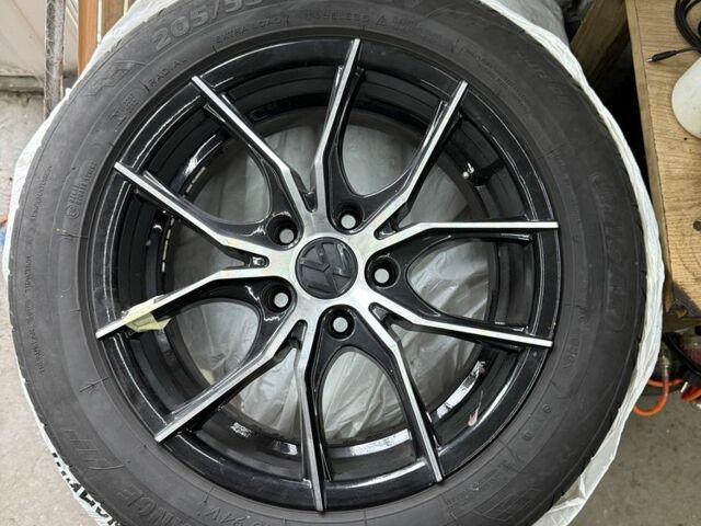 Сірий Фольксваген Пассат Варіант, об'ємом двигуна 2 л та пробігом 324 тис. км за 13500 $, фото 8 на Automoto.ua