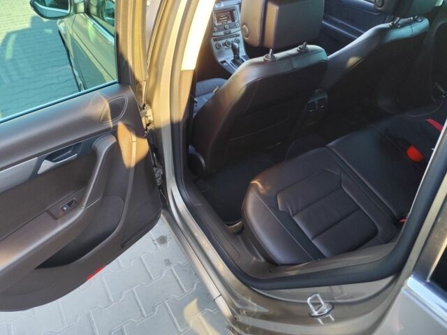 Сірий Фольксваген Пассат Варіант, об'ємом двигуна 2 л та пробігом 265 тис. км за 13700 $, фото 3 на Automoto.ua