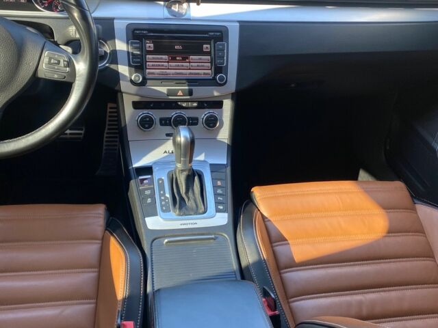 Сірий Фольксваген Пассат Варіант, об'ємом двигуна 2 л та пробігом 265 тис. км за 13500 $, фото 3 на Automoto.ua