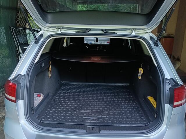 Серый Фольксваген Пассат Вариант, объемом двигателя 2 л и пробегом 206 тыс. км за 15400 $, фото 7 на Automoto.ua