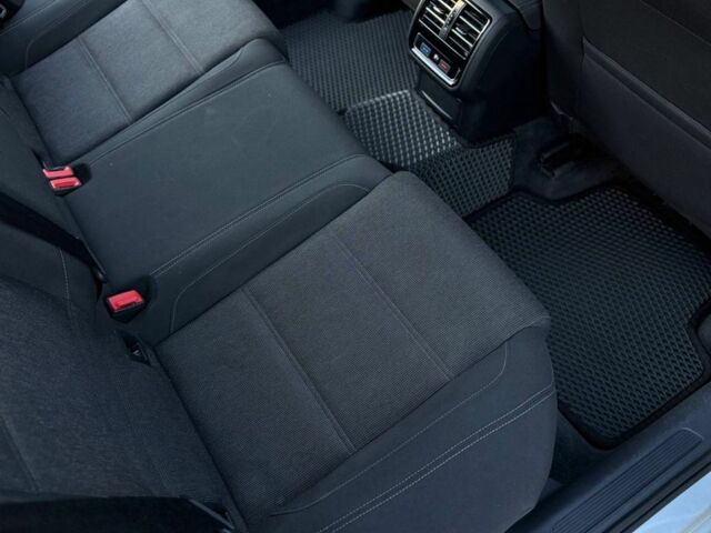 Сірий Фольксваген Пассат Варіант, об'ємом двигуна 2 л та пробігом 247 тис. км за 12000 $, фото 11 на Automoto.ua