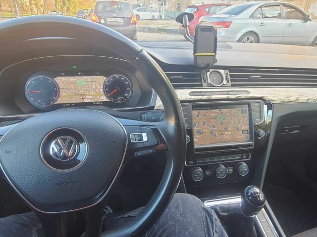 Сірий Фольксваген Пассат Варіант, об'ємом двигуна 2 л та пробігом 165 тис. км за 15350 $, фото 6 на Automoto.ua