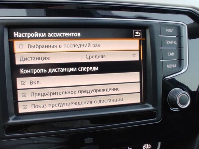 Сірий Фольксваген Пассат Варіант, об'ємом двигуна 2 л та пробігом 266 тис. км за 15999 $, фото 20 на Automoto.ua