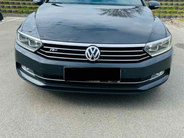 Серый Фольксваген Пассат Вариант, объемом двигателя 2 л и пробегом 269 тыс. км за 15999 $, фото 2 на Automoto.ua