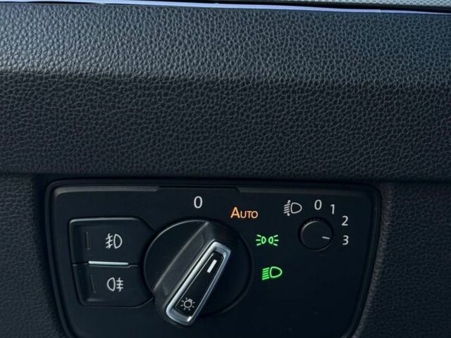 Сірий Фольксваген Пассат Варіант, об'ємом двигуна 2 л та пробігом 247 тис. км за 12000 $, фото 15 на Automoto.ua