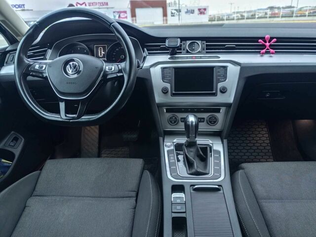 Серый Фольксваген Пассат Вариант, объемом двигателя 1.6 л и пробегом 211 тыс. км за 12500 $, фото 8 на Automoto.ua