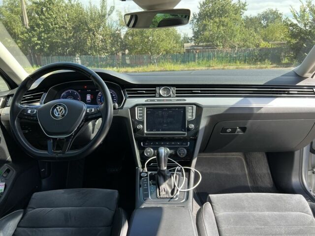 Серый Фольксваген Пассат Вариант, объемом двигателя 2 л и пробегом 320 тыс. км за 17800 $, фото 13 на Automoto.ua