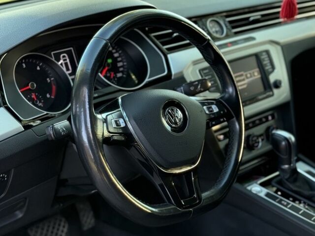 Сірий Фольксваген Пассат Варіант, об'ємом двигуна 2 л та пробігом 288 тис. км за 13500 $, фото 11 на Automoto.ua