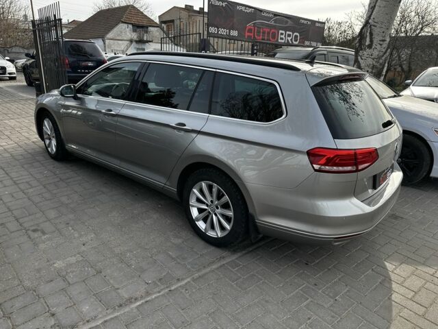 Сірий Фольксваген Пассат Варіант, об'ємом двигуна 1.6 л та пробігом 229 тис. км за 12500 $, фото 4 на Automoto.ua