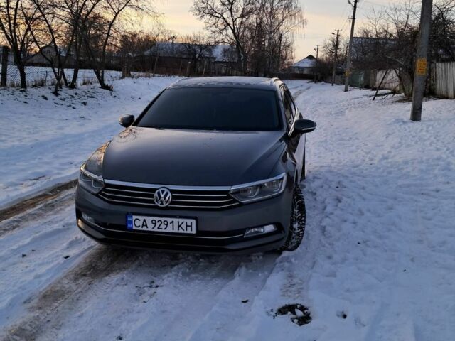 Серый Фольксваген Пассат Вариант, объемом двигателя 1.6 л и пробегом 210 тыс. км за 12500 $, фото 1 на Automoto.ua