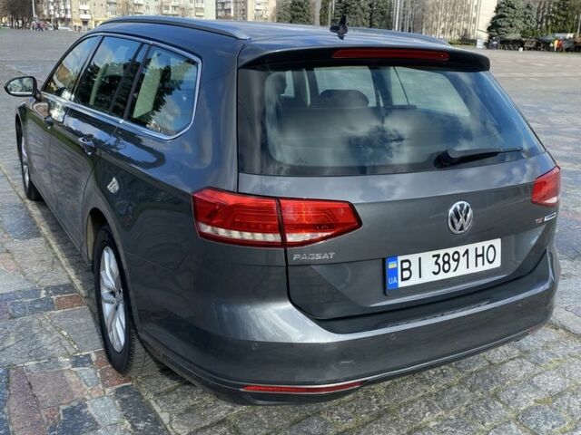 Серый Фольксваген Пассат Вариант, объемом двигателя 1.6 л и пробегом 230 тыс. км за 12500 $, фото 5 на Automoto.ua