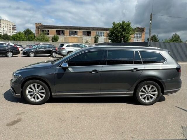 Сірий Фольксваген Пассат Варіант, об'ємом двигуна 2 л та пробігом 325 тис. км за 15800 $, фото 7 на Automoto.ua