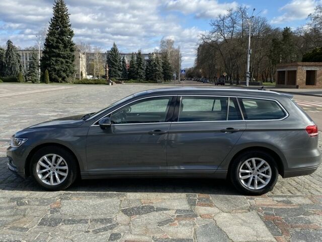 Серый Фольксваген Пассат Вариант, объемом двигателя 1.6 л и пробегом 230 тыс. км за 12500 $, фото 9 на Automoto.ua