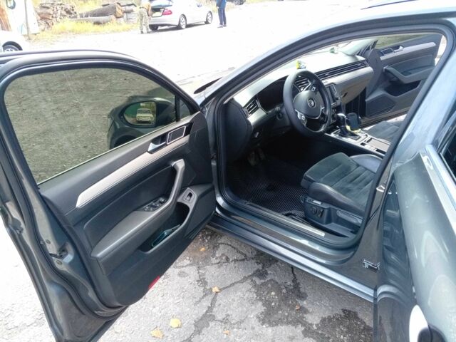 Серый Фольксваген Пассат Вариант, объемом двигателя 2 л и пробегом 270 тыс. км за 19500 $, фото 7 на Automoto.ua