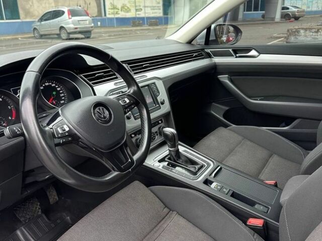 Сірий Фольксваген Пассат Варіант, об'ємом двигуна 2 л та пробігом 271 тис. км за 15100 $, фото 21 на Automoto.ua