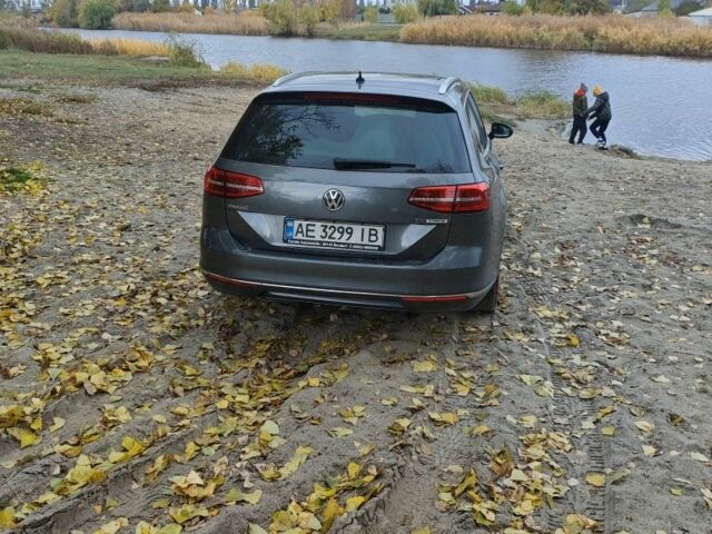Фольксваген Пассат Варіант 2016 у Дніпро (Дніпропетровську) на Automoto.ua Сірий Фольксваген Пассат Варіант, об'ємом двигуна 1.6 л та пробігом 190 тис. км за 331 $, фото 5 на Automoto.ua