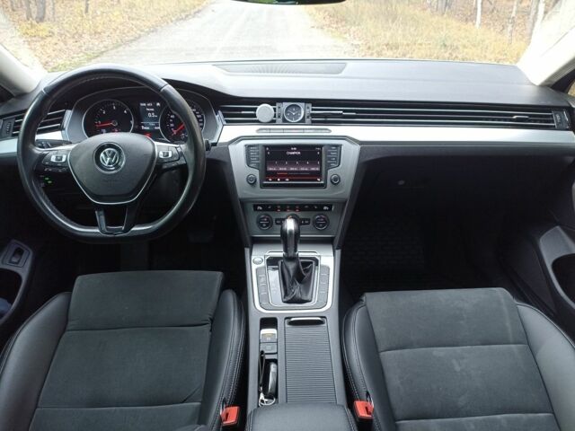 Фольксваген Пассат Варіант 2016 у Радомышле на Automoto.ua Сірий Фольксваген Пассат Варіант, об'ємом двигуна 2 л та пробігом 286 тис. км за 14500 $, фото 9 на Automoto.ua