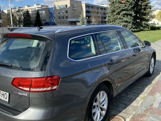 Серый Фольксваген Пассат Вариант, объемом двигателя 1.6 л и пробегом 230 тыс. км за 12500 $, фото 6 на Automoto.ua