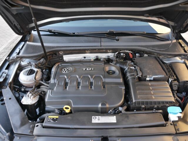 Фольксваген Пассат Варіант 2016 у Києві на Automoto.ua Сірий Фольксваген Пассат Варіант, об'ємом двигуна 2 л та пробігом 241 тис. км за 16222 $, фото 9 на Automoto.ua