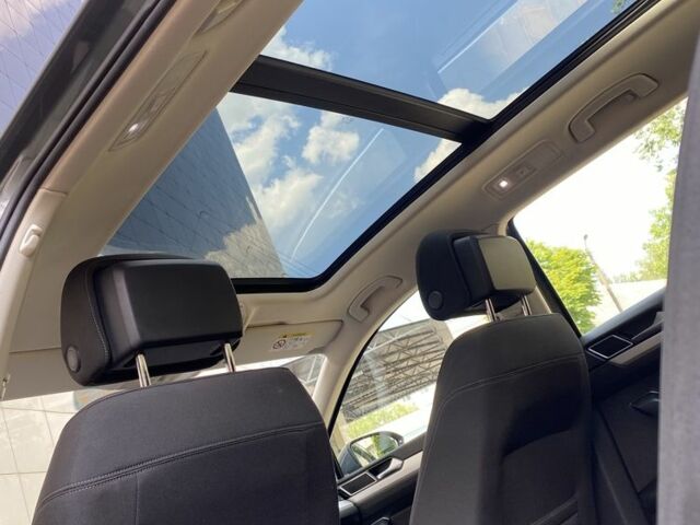 Серый Фольксваген Пассат Вариант, объемом двигателя 1.6 л и пробегом 230 тыс. км за 12500 $, фото 12 на Automoto.ua