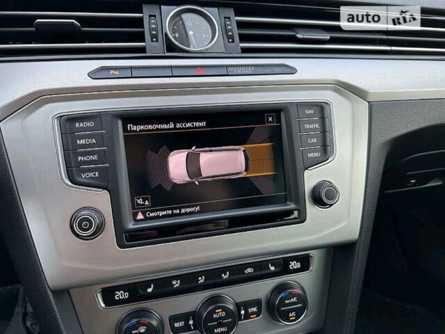 Фольксваген Пассат Варіант 2016 у Радомышле на Automoto.ua Сірий Фольксваген Пассат Варіант, об'ємом двигуна 2 л та пробігом 286 тис. км за 14500 $, фото 17 на Automoto.ua