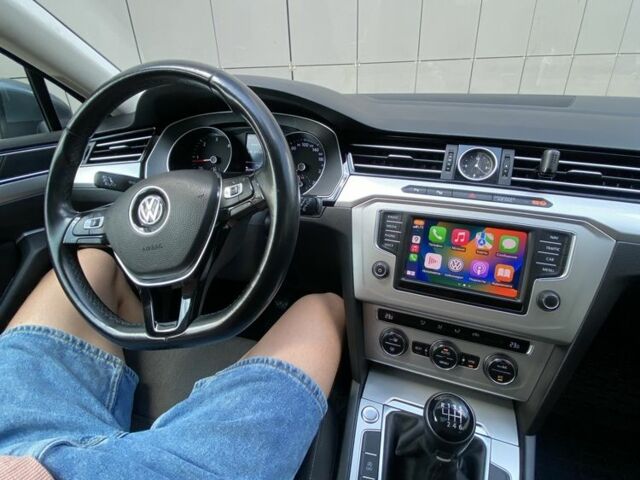 Серый Фольксваген Пассат Вариант, объемом двигателя 1.6 л и пробегом 230 тыс. км за 12500 $, фото 21 на Automoto.ua