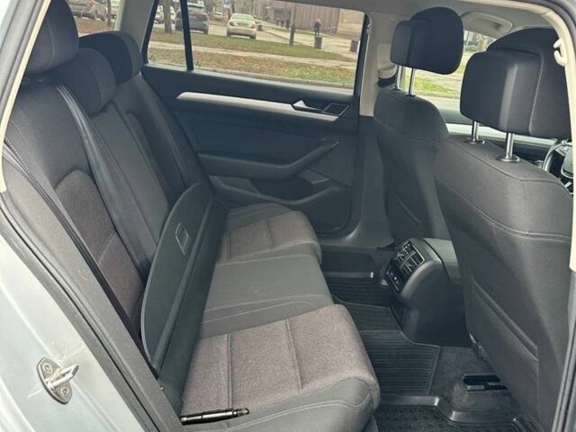 Сірий Фольксваген Пассат Варіант, об'ємом двигуна 2 л та пробігом 271 тис. км за 15100 $, фото 18 на Automoto.ua