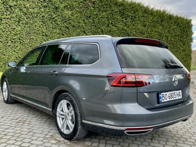 Сірий Фольксваген Пассат Варіант, об'ємом двигуна 1.4 л та пробігом 271 тис. км за 17300 $, фото 2 на Automoto.ua