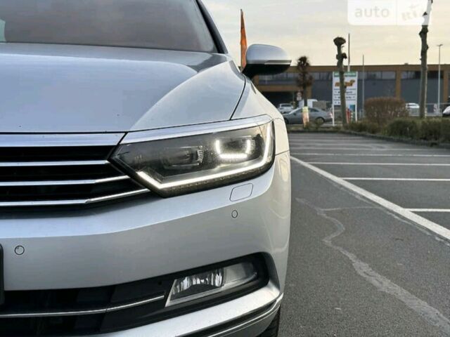 Фольксваген Пассат Варіант 2016 у Радомышле на Automoto.ua Сірий Фольксваген Пассат Варіант, об'ємом двигуна 2 л та пробігом 286 тис. км за 14500 $, фото 18 на Automoto.ua