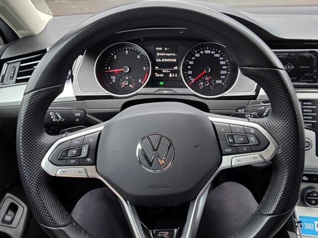 Серый Фольксваген Пассат Вариант, объемом двигателя 1.6 л и пробегом 250 тыс. км за 14300 $, фото 6 на Automoto.ua