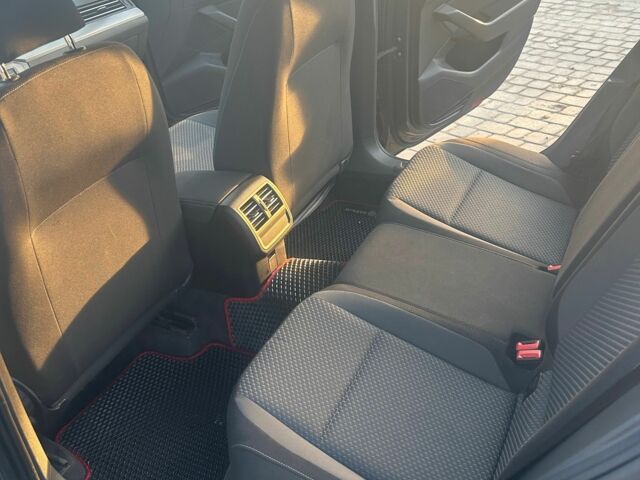 Сірий Фольксваген Пассат Варіант, об'ємом двигуна 1.6 л та пробігом 216 тис. км за 13100 $, фото 17 на Automoto.ua