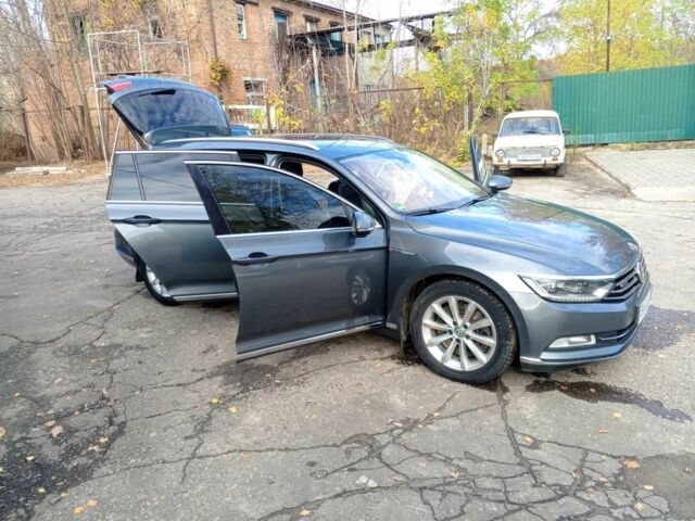 Серый Фольксваген Пассат Вариант, объемом двигателя 2 л и пробегом 270 тыс. км за 19500 $, фото 12 на Automoto.ua