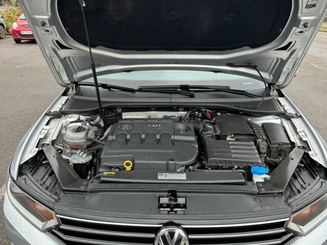 Сірий Фольксваген Пассат Варіант, об'ємом двигуна 2 л та пробігом 271 тис. км за 15100 $, фото 14 на Automoto.ua