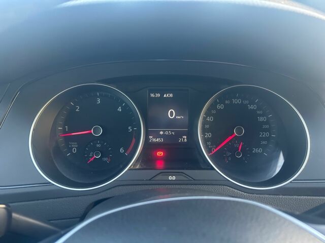 Сірий Фольксваген Пассат Варіант, об'ємом двигуна 1.6 л та пробігом 216 тис. км за 13100 $, фото 4 на Automoto.ua