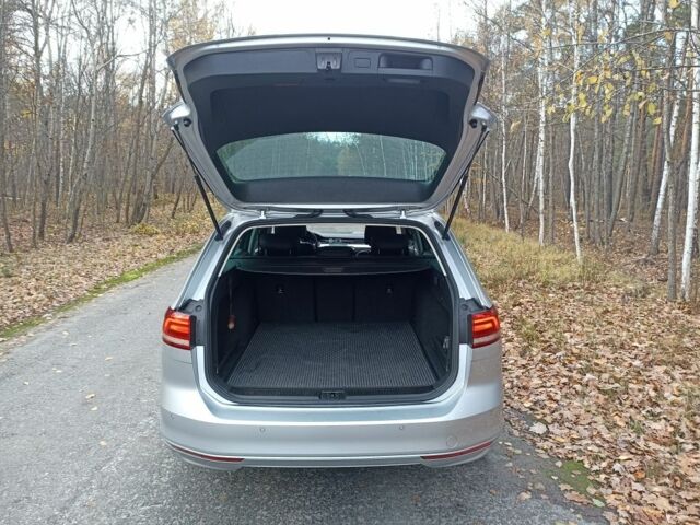 Фольксваген Пассат Варіант 2016 у Радомышле на Automoto.ua Сірий Фольксваген Пассат Варіант, об'ємом двигуна 2 л та пробігом 286 тис. км за 14500 $, фото 12 на Automoto.ua