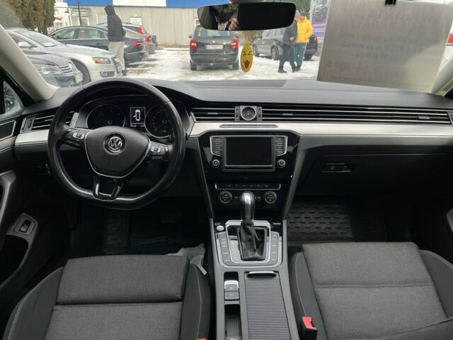 Серый Фольксваген Пассат Вариант, объемом двигателя 1.6 л и пробегом 211 тыс. км за 14900 $, фото 21 на Automoto.ua