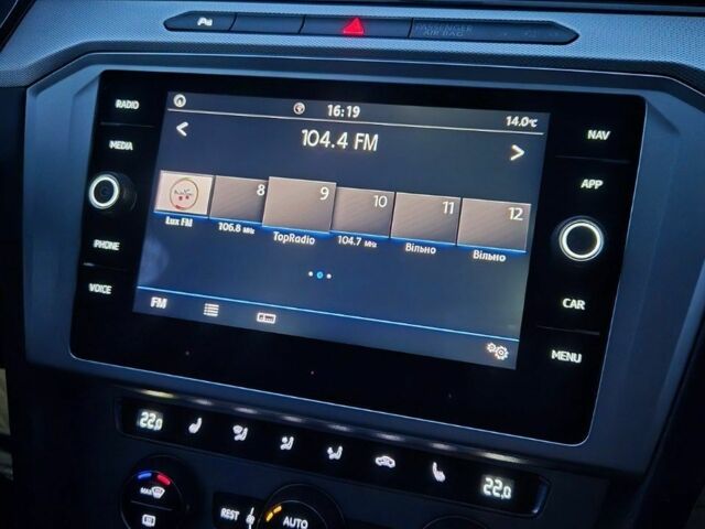 Серый Фольксваген Пассат Вариант, объемом двигателя 1.6 л и пробегом 249 тыс. км за 13499 $, фото 19 на Automoto.ua