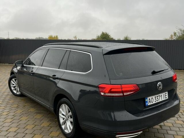 Сірий Фольксваген Пассат Варіант, об'ємом двигуна 2 л та пробігом 276 тис. км за 12800 $, фото 4 на Automoto.ua